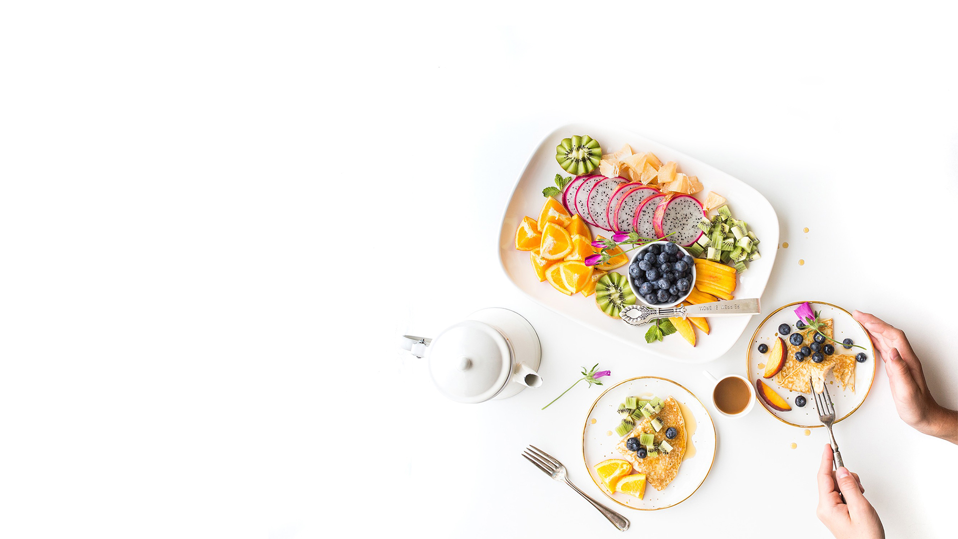 Không gian và món ăn Savoria